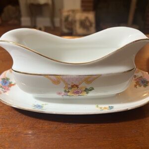 Elegant Floral Gravy Boat with Saucer made in Czechoslovakia